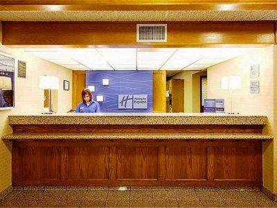 Express - Airport By Ihg